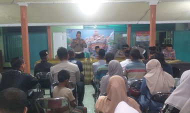 Polisi-Gelar-PPGD-Bersama-Pihak-Medis-di-Balongbendo