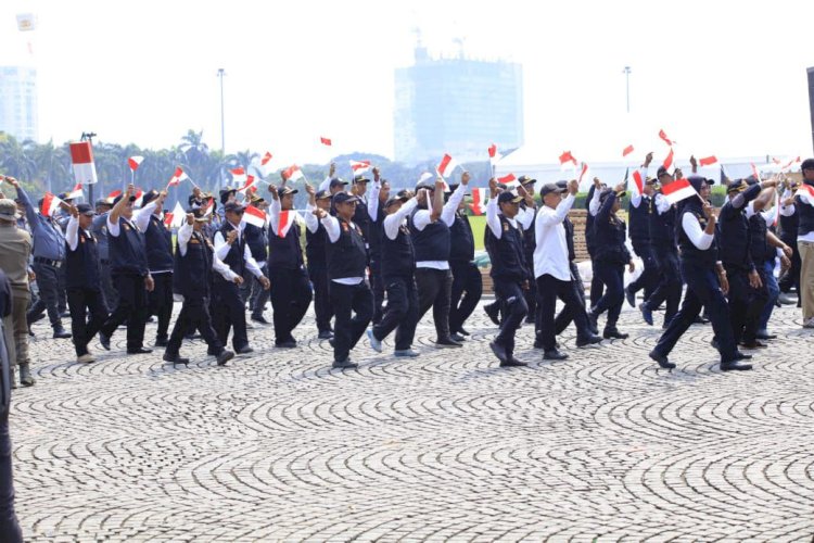 Satpam dan Potmas Ikut Ambil Bagian dalam Devile Hari Bhayangkara ke-79 di Monas