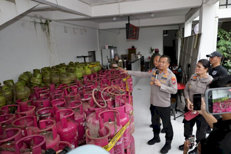 Polrestabes Surabaya Ungkap Sindikat Pengoplos LPG Bersubsidi 3kg ke 12kg